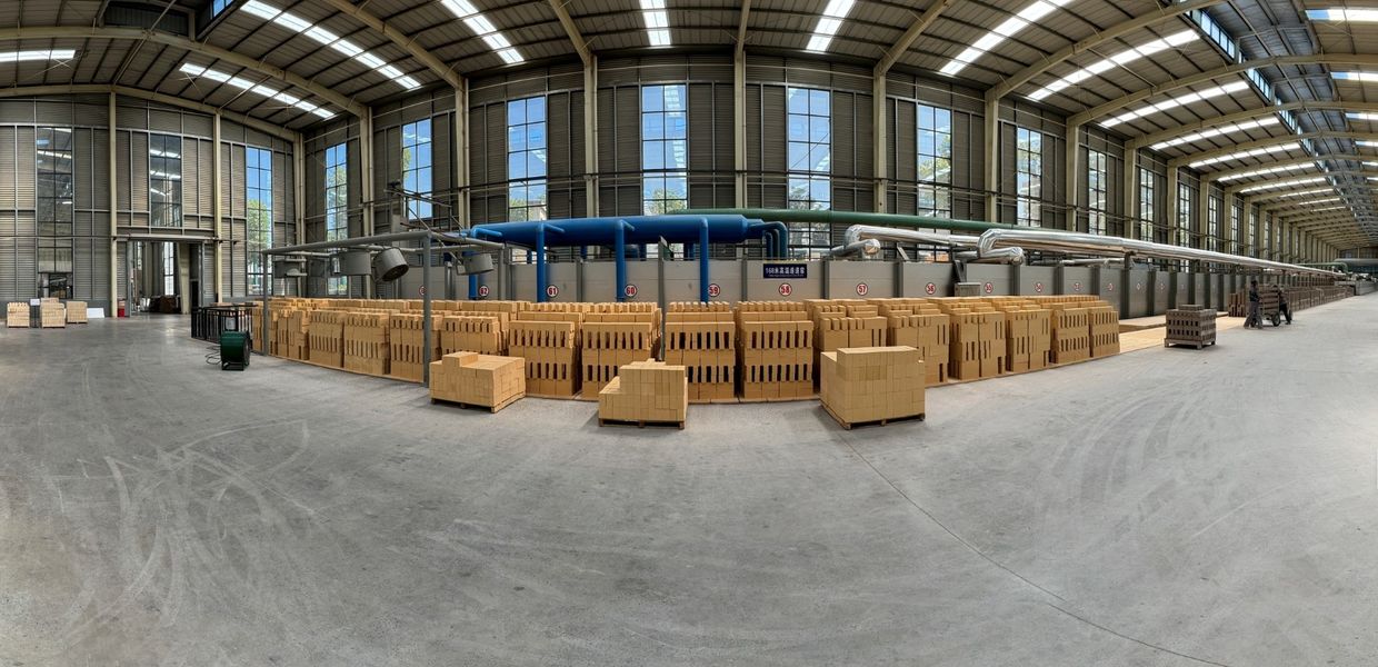 Henan Hongtai Kiln Refractory Co.,Ltd. производственная линия производителя