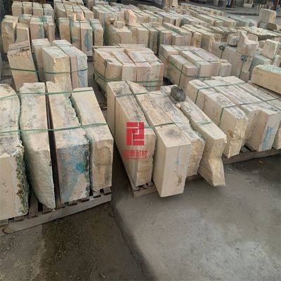 Крыловые кирпичи AZS Использованные огнеупорные кирпичи с содержанием SiC 1,2-1,4% и небольшим содержанием MgO